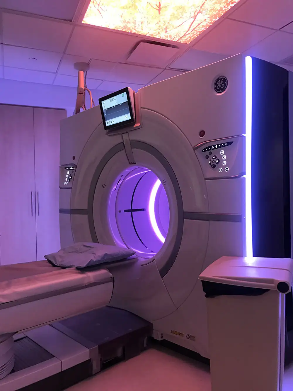 Medical imaging system installed in a clinical suite